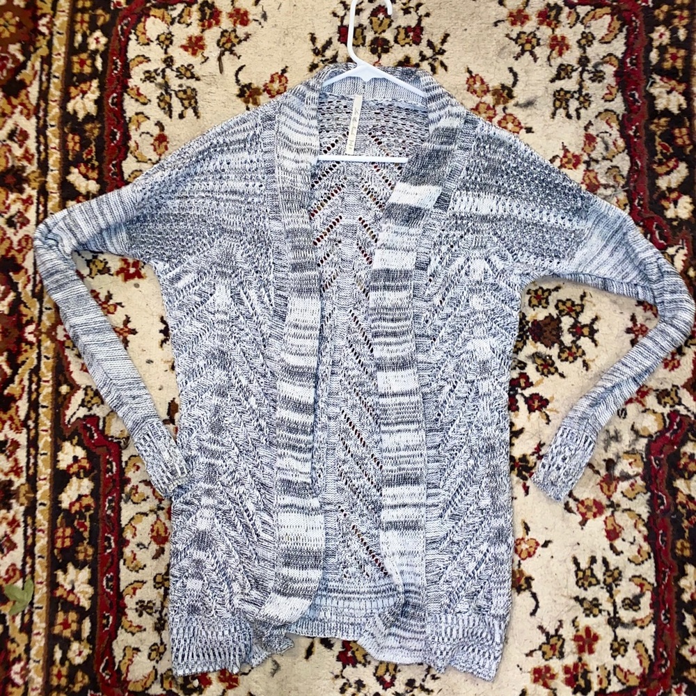 Leo & Nicole silver cardigan